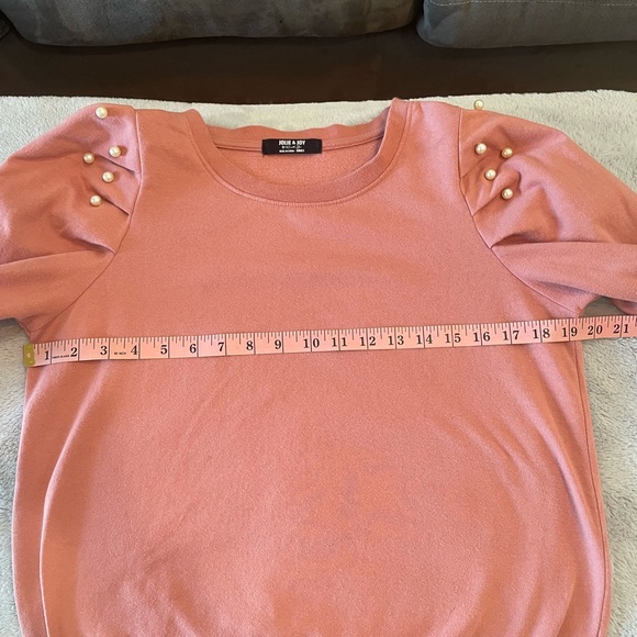 Jolie & Joy Pearl Accent Sweatshirt - Picture 5 of 9